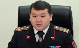 В Казахстане объявлен розыск бывшего главного транспортного прокурора Максата Дуйсенова