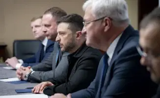 Зеленский призывает НАТО к решительным действиям в ответ на российскую дроновую атаку на Польшу