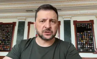 Зеленский: 'Украинские военные наносят удары по нефтяным корням России, вырывая их из земли!'