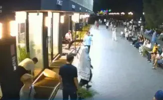 Шымкент: Женщина устроила 'разборки' с инновационным туалетом