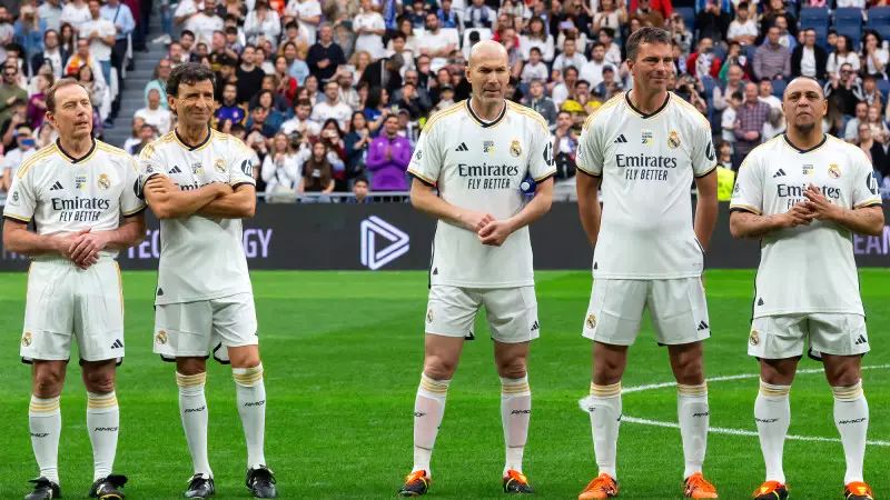 Легендарный футболист “Реала“ поднялся в алматинские горы: фото Павлодаре