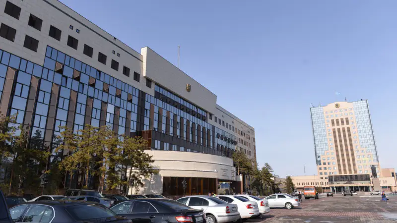 “Никаких обид в акимате нет“ - Касымбек о новом рабочем графике Павлодаре