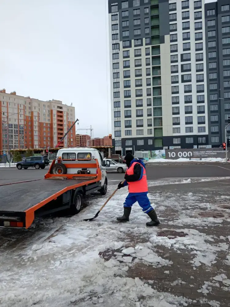 Около 3000 дорожных рабочих в Астане mobilизованы для борьбы с зимними осадками Павлодаре