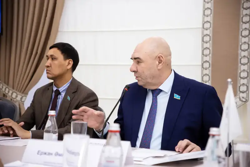 В Торайгыров университете обсудили правовую идеологему «Закон и порядок» (6)