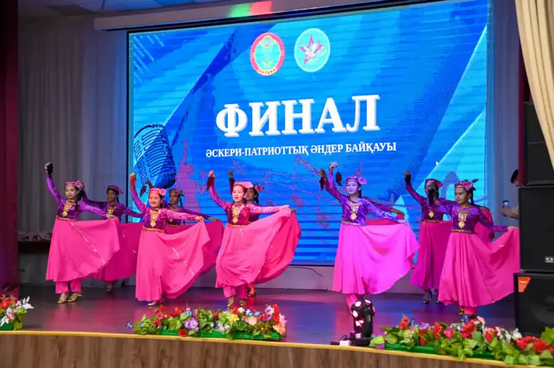 В Астане завершился конкурс военно-патриотической песни, приуроченный к 100-летию Алии Молдагуловой (5)