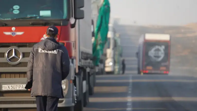 ТУРКЕСТАН: РАБОТА ТАМОЖНИ В КЕЛЕССКОМ РАЙОНЕ - НА КОНТРОЛЕ (4)