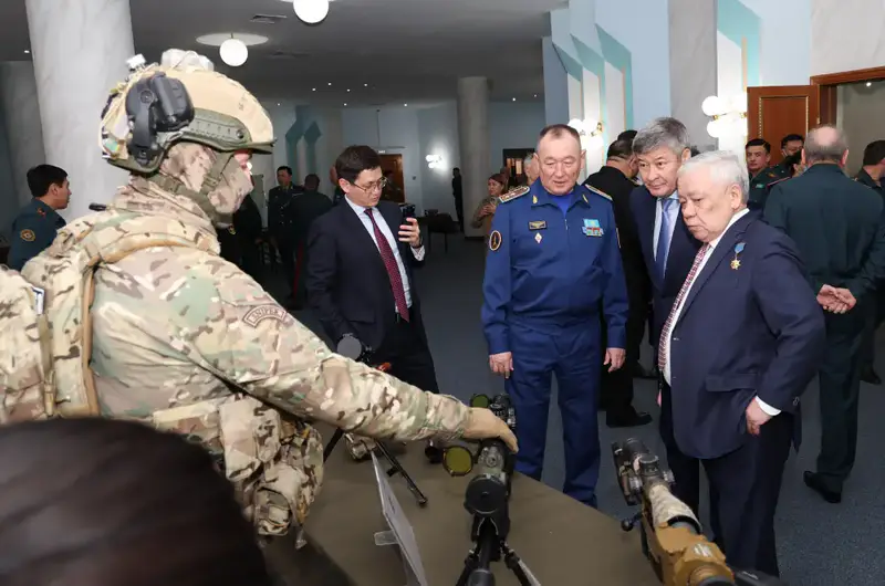 Международный круглый стол в Астане: вопросы повышения престижа воинской службы и защиты прав военнослужащих Павлодаре