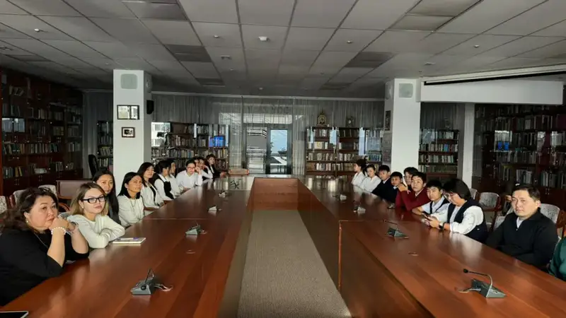 Обсуждение творчества Такена Алимкулова в Национальной академической библиотеке РК: влияние на современное литературное восприятие Павлодаре
