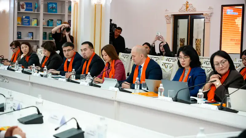 Эльвира Азимова: важный инструмент противодействия насилию – образование и экономическая независимость (7)