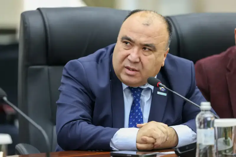 Айдарбек Сапаров вручил лучшим представителям АПК Шымкента государственные награды (3)