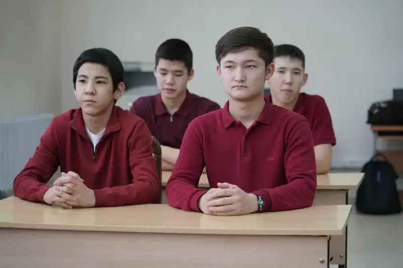 Студенты Астаны обсудили экологическую ответственность на лекции «Таза Қазақстан» Павлодаре