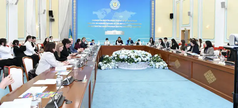 Конференция в МИД Казахстана о защите прав детей Павлодаре