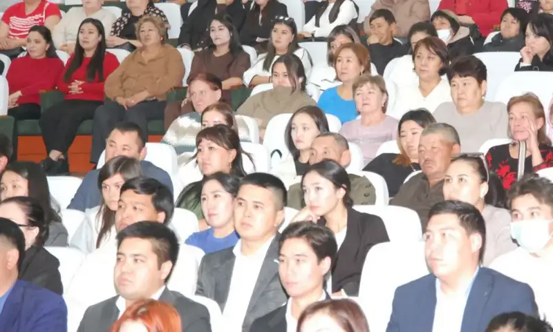 Советник Президента Малик Отарбаев встретился с жителями Ескельдинского района области Жетісу (4)