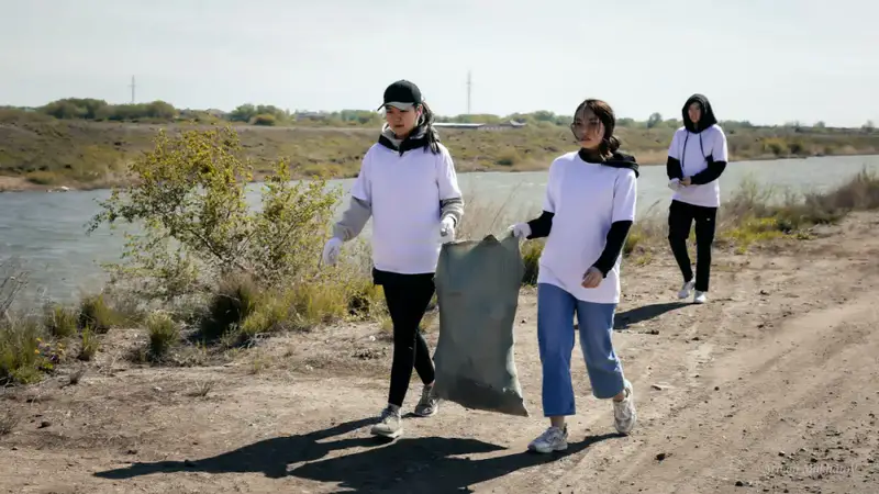 Водоемы рыбохозяйственного значения очищены от 60 000 тонн мусора и рыболовных сетей (2)