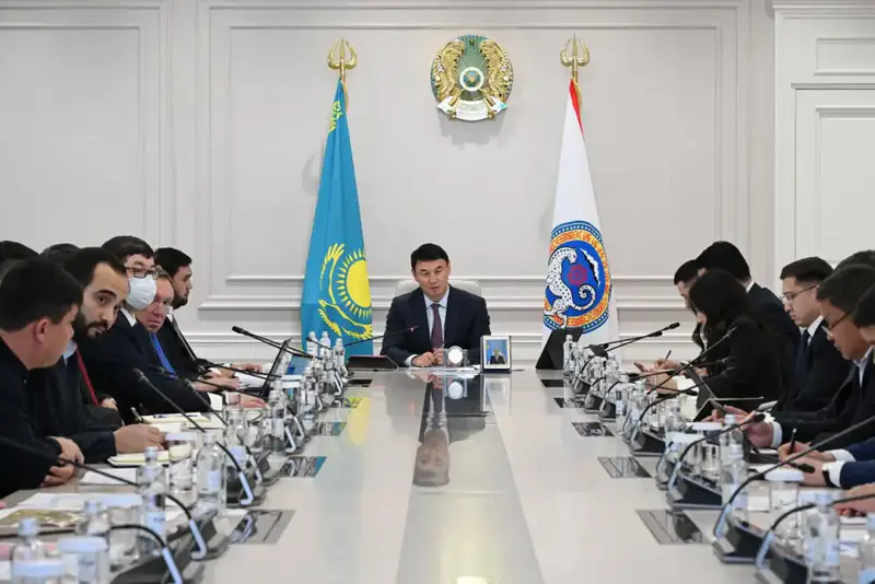 На заседании Регионального штаба в Алматы обсуждены ключевые инвестиционные проекты в сферах транспорта, энергетики и промышленности Павлодаре
