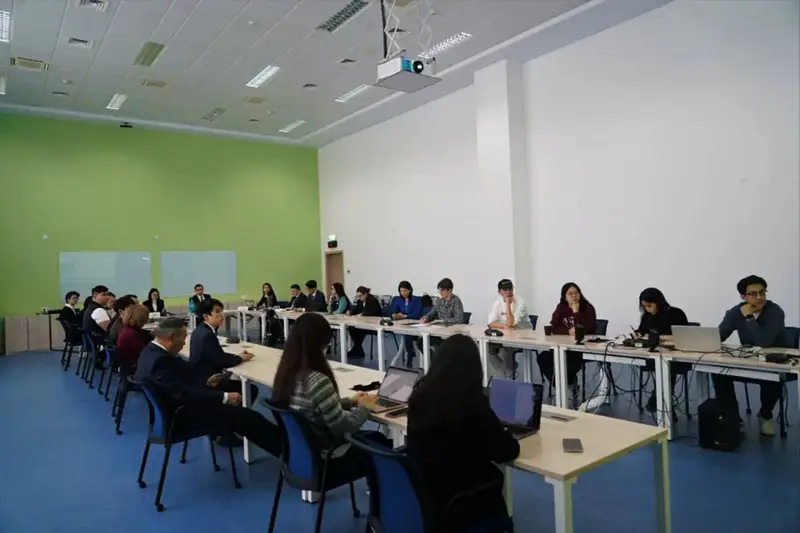 Омбудсмен провел II заседание Комиссии по правам молодежи (3)