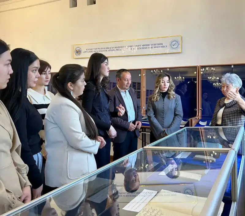 На основе архивных документов организована выставка «Ш. Уалиханов и Г.Н. Потанин» (4)