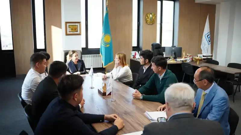 СТУДЕНТЫ UTEBAYEV UNIVERSITY УЧАСТВУЮТ В НАУЧНЫХ ИССЛЕДОВАНИЯХ НА ПРОИЗВОДСТВЕННОЙ ПЛОЩАДКЕ (3)