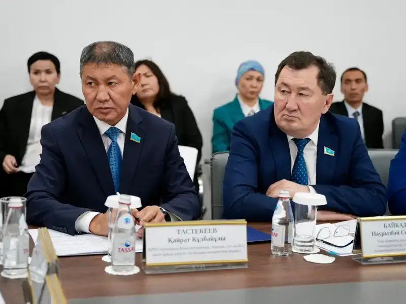 Обсуждение депутатами Сената вопросов развития судебно-экспертной деятельности и качества экспертных услуг в контексте цифровизации и автоматизации Павлодаре