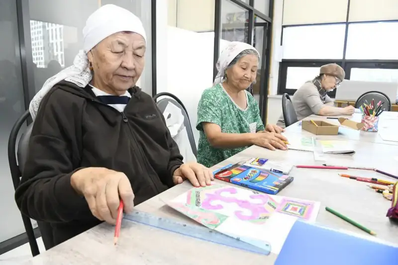 В Астане пенсионеры активно участвуют в жизни Центра активного долголетия Павлодаре