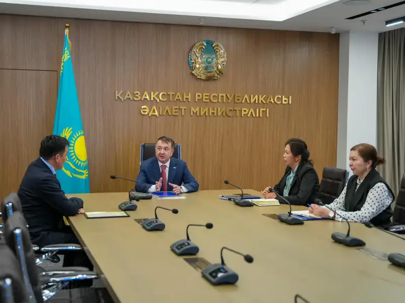 Обсуждение приоритетов развития адвокатуры между министром юстиции РК и новым председателем коллегии адвокатов Павлодаре