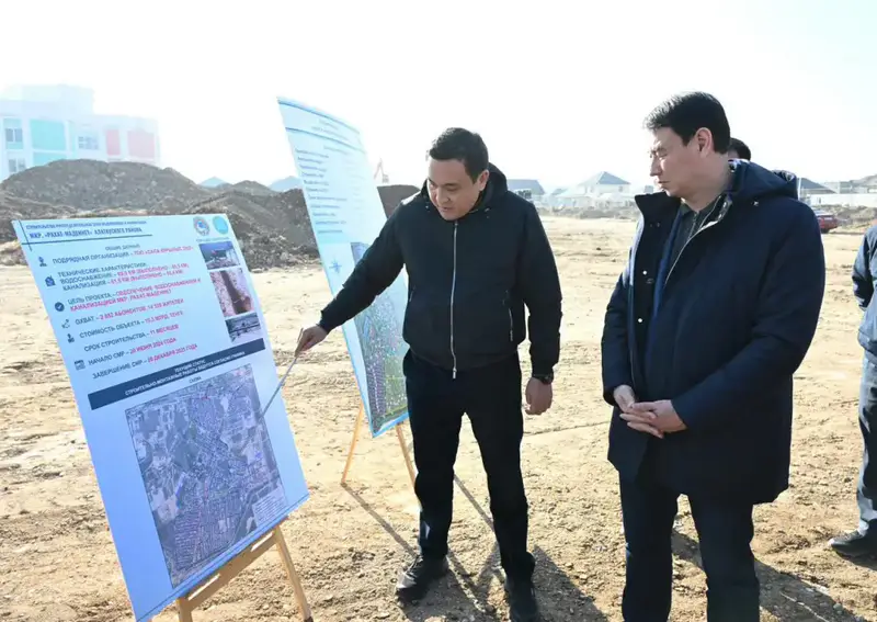 Аким Алматы Дархан Сатыбалды в ходе рабочего объезда встретился с жителями микрорайона «Рахат-Мадениет» (2)