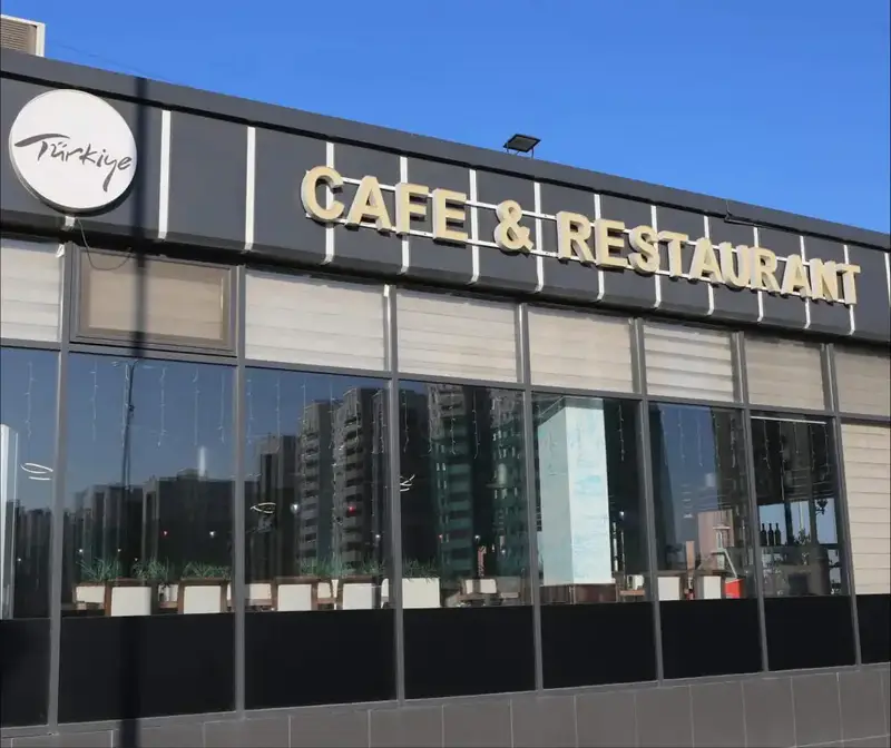 В ТУРКЕСТАНЕ ОБНОВЯТ РЕКЛАМНЫЕ ОБЪЕКТЫ В СООТВЕТСТВИИ С ЕДИНЫМ ДИЗАЙН-КОДОМ (2)