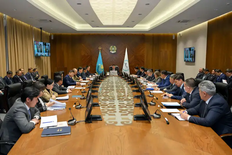 Готовность автодорог Абай к зимнему периоду: меры безопасности и их влияние на транспортную инфраструктуру Павлодаре