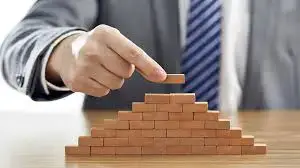 Возврат средств потерпевшим от финансовой пирамиды Warner Bros через арестованные криптоактивы Павлодаре