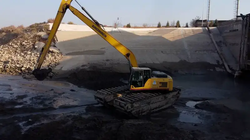 Механизированная очистка ирригационных каналов в Жетысайском районе: шаг к устойчивому водоснабжению в 2026 году Павлодаре