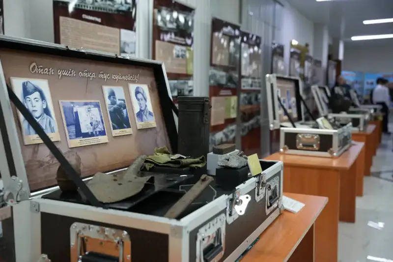 В Северо-Казахстанской области прошли встречи военнослужащих со школьниками и рабочей молодежью (6)