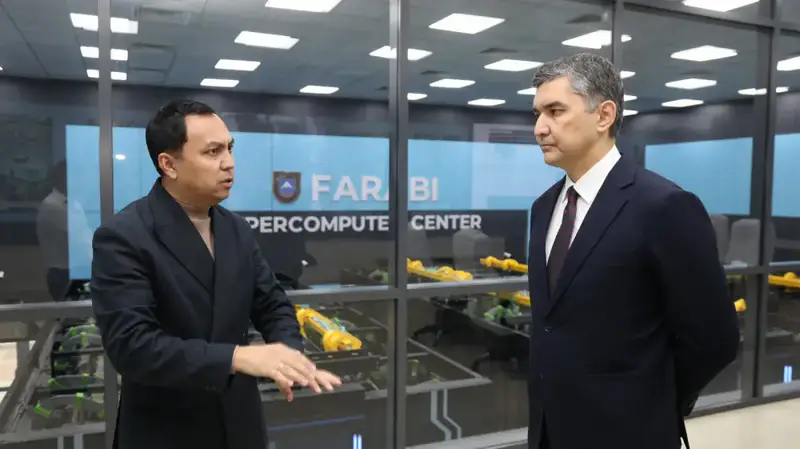 Суперкомпьютер КазНУ станет ядром исследований и ИИ-разработок для энергетики (4)