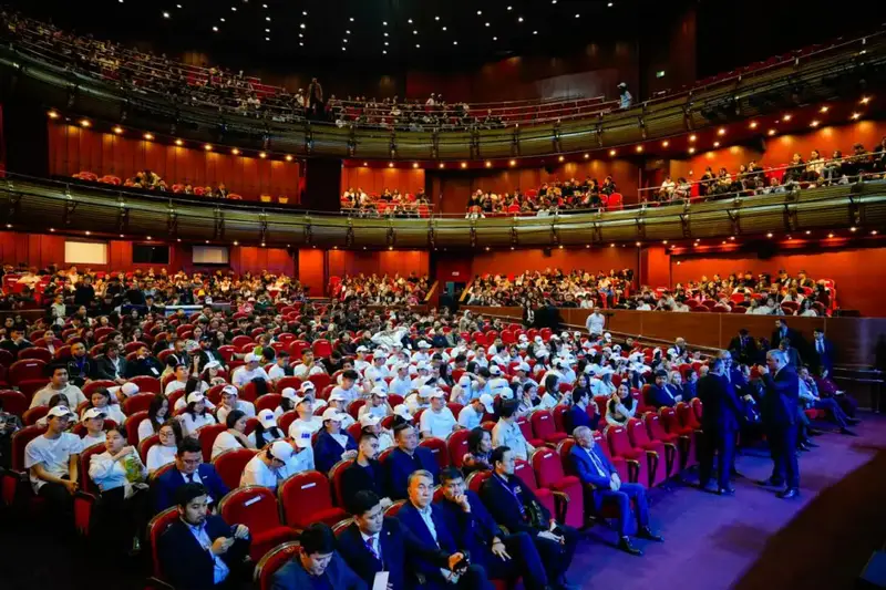 Смартфон под угрозой: PIN-код против биометрии! Павлодаре