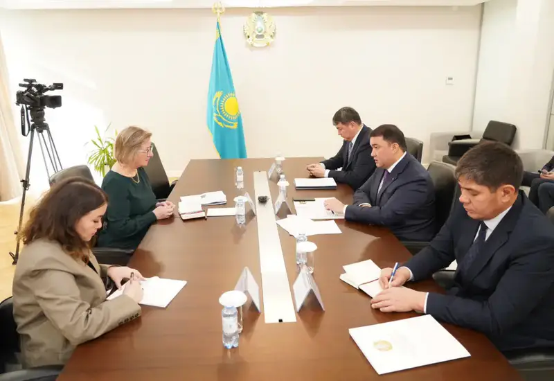 Встреча акима Туркестанской области с послом Великобритании Павлодаре