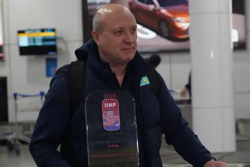 Спортсмены, ставшие чемпионами Азии по хоккею, вернулись в страну (3)