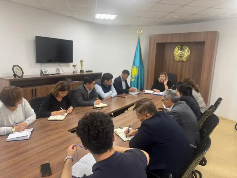 Проведен семинар по регламентации процессов документирования, рассмотрения обращений физических и юридических лиц, а также правилам направления служебных документов в Администрацию Президента Республики Казахстан (3)