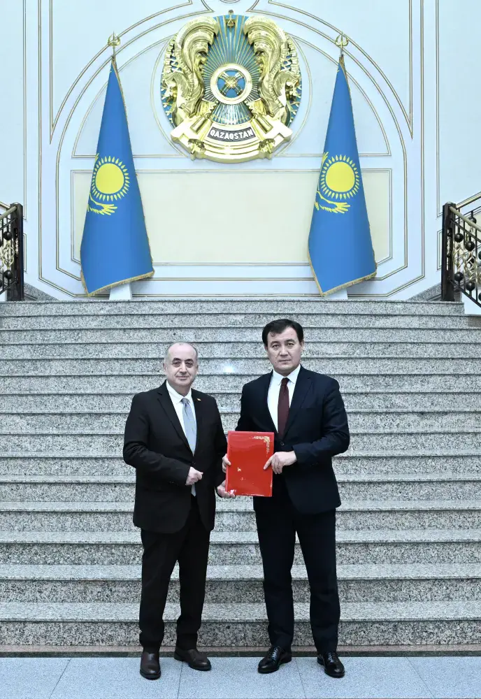 Новый посол Ливана вручил грамоты в Астане Павлодаре