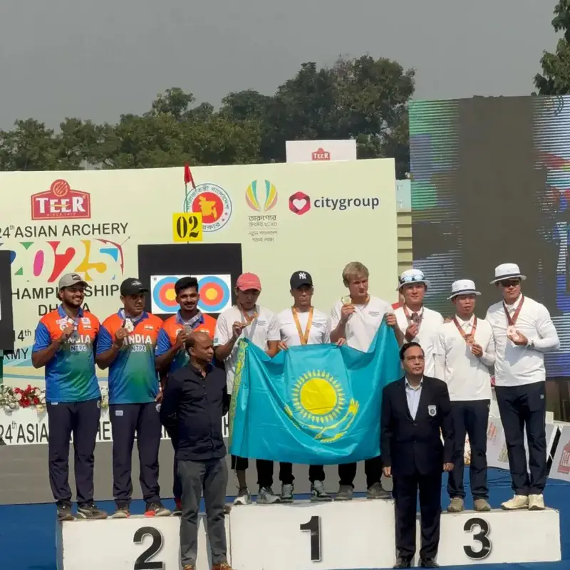 Казахстанский лучник Андрей Тютин одержал историческую победу на чемпионате Азии в Дакке, завоевав золото для своей команды Павлодаре