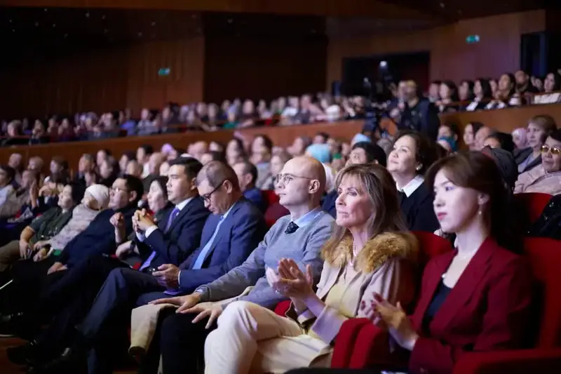 В Астане прошел творческий вечер Алтынбека Коразбаева «Ән әлемі тәлімгері» (3)