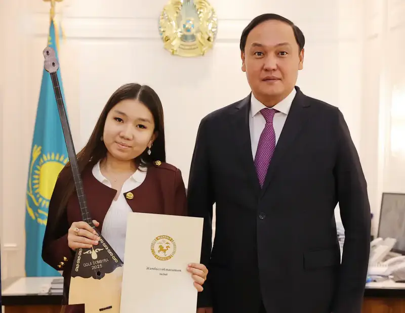 Встреча Ербола Карашукеева с Инжу Жанабай победительницей республиканского айтыса и конкурсов Павлодаре