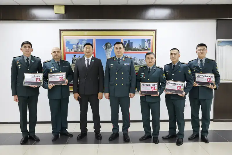 Вручение 400 сертификатов военнослужащим Нацгвардии в рамках конкурса «Срочник 2.0» Павлодаре