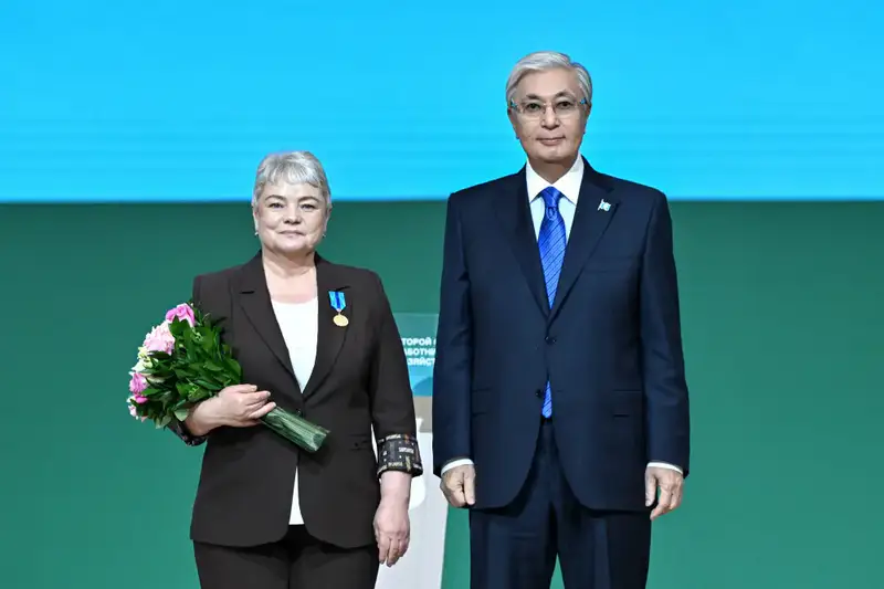 Касым-Жомарт Токаев вручил государственные награды работникам сельского хозяйства (3)