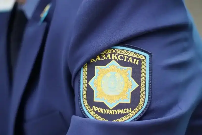 В Астане за вандализм наказаны двое: аресты за повреждение остановочных павильонов Павлодаре