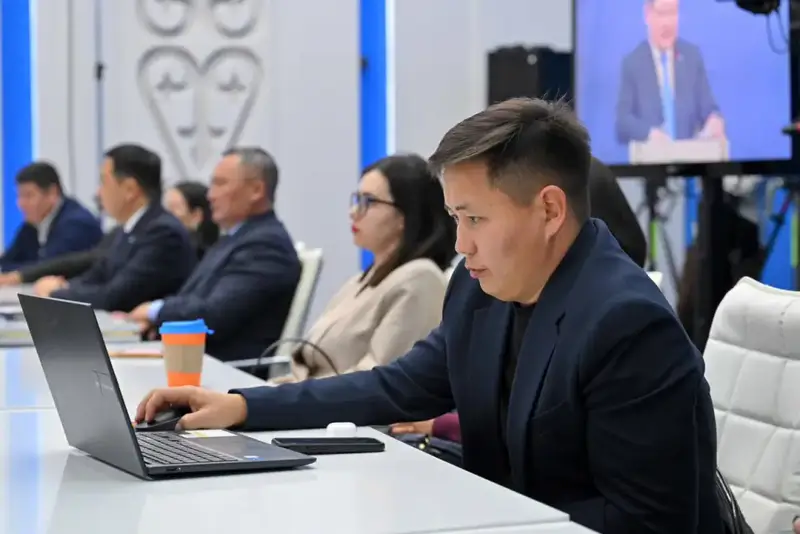 Как развивается область Абай: Берик Уали рассказал о планах на будущее на площадке Службы центральных коммуникаций (4)