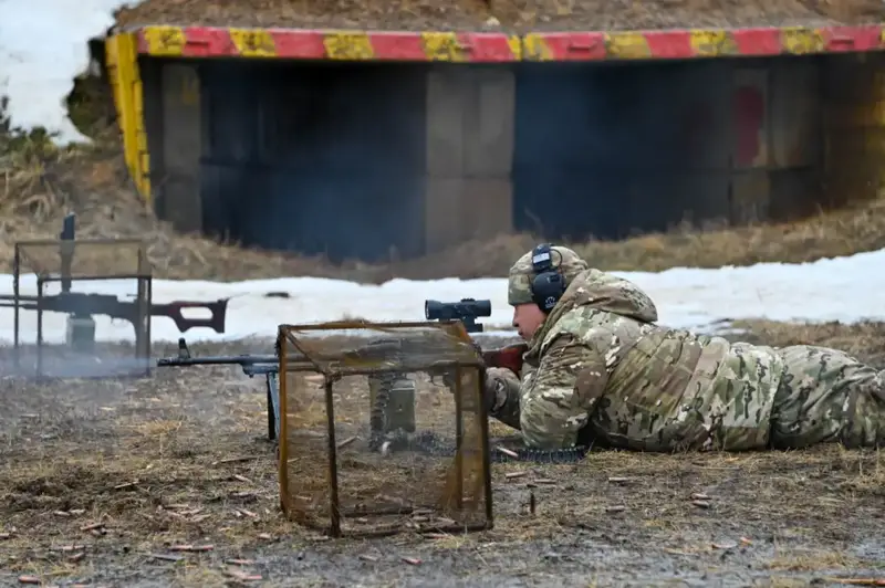 Инструкторы Сухопутных войск освоили современные методы ведения боя (7)
