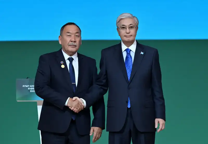 Касым-Жомарт Токаев вручил государственные награды работникам сельского хозяйства (6)