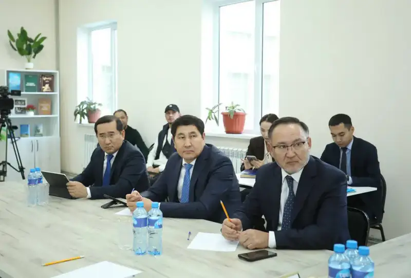 Нурдәулет Килыбай встретился с жителями Түпқараганского района для обсуждения личных вопросов Павлодаре