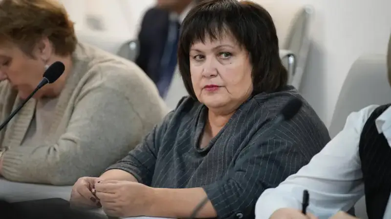 В районе Алтай прошла встреча населения с советником Президента РК (2)