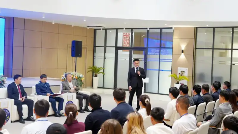 Форум молодежи в Туркестане: обсуждение роли образования в будущем страны Павлодаре