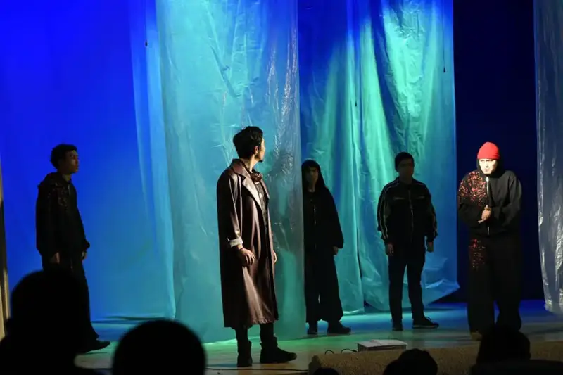 «S.O.S.»: Как спектакль спасает молодежь от зависимости? Павлодаре